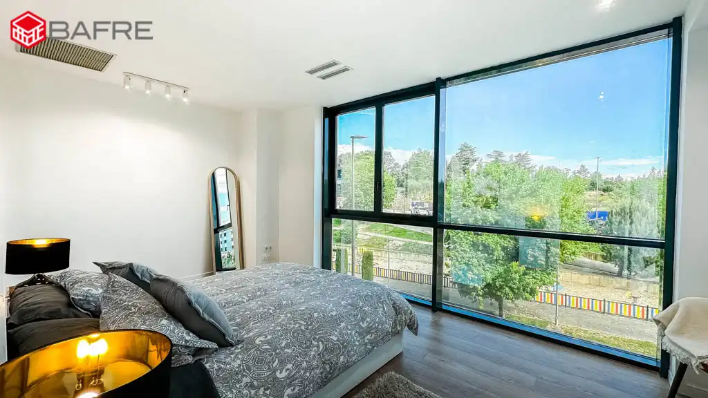 Wohnung zur Miete in Av. del Puente Cultural, Dehesa Vieja - Puente Cultural
