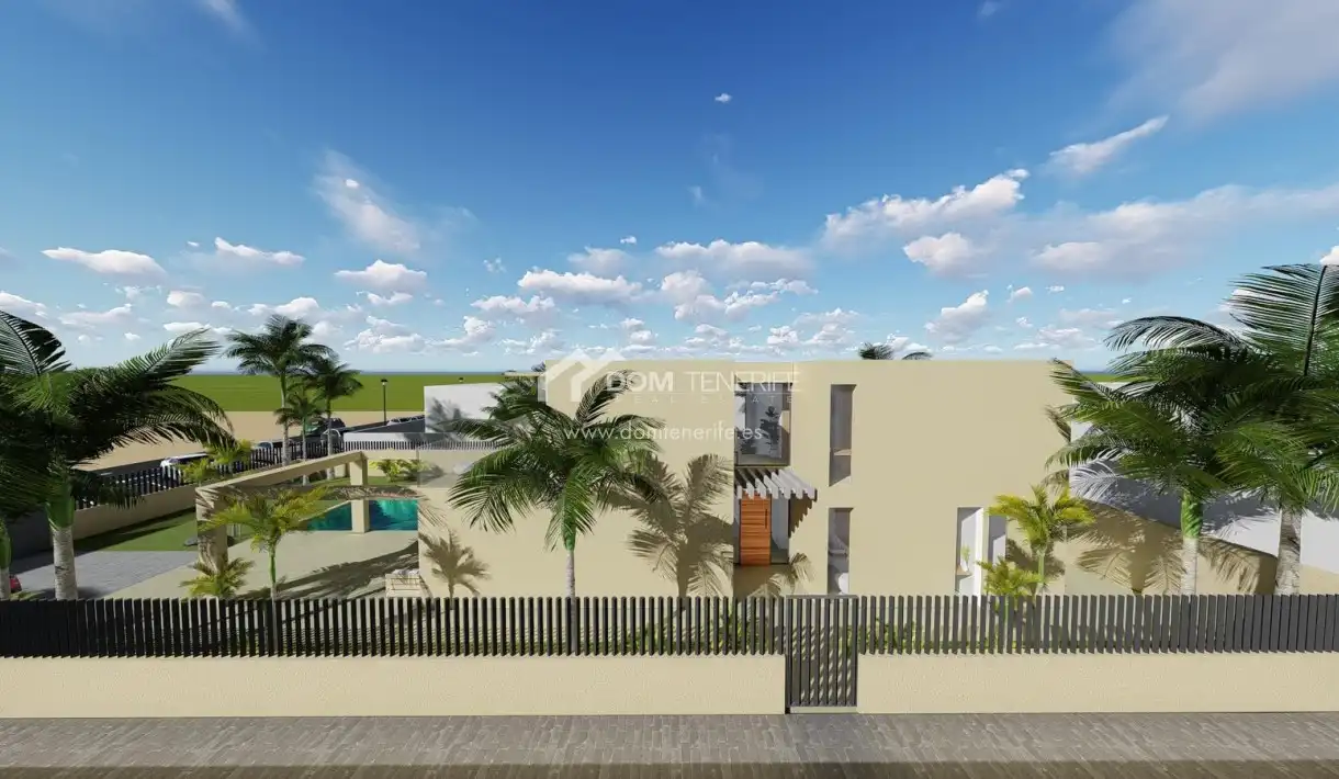 Haus oder Chalet zum Verkauf in Arona mit Schwimmbad