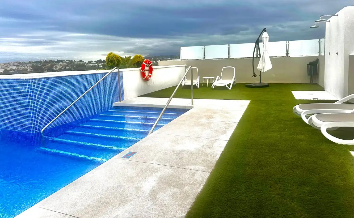 Piscina de Àtic de lloguer en Marbella amb Terrassa, Traster i Balcó