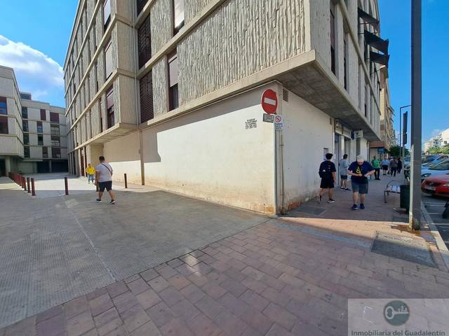 Local comercial en Alquiler en La Viña