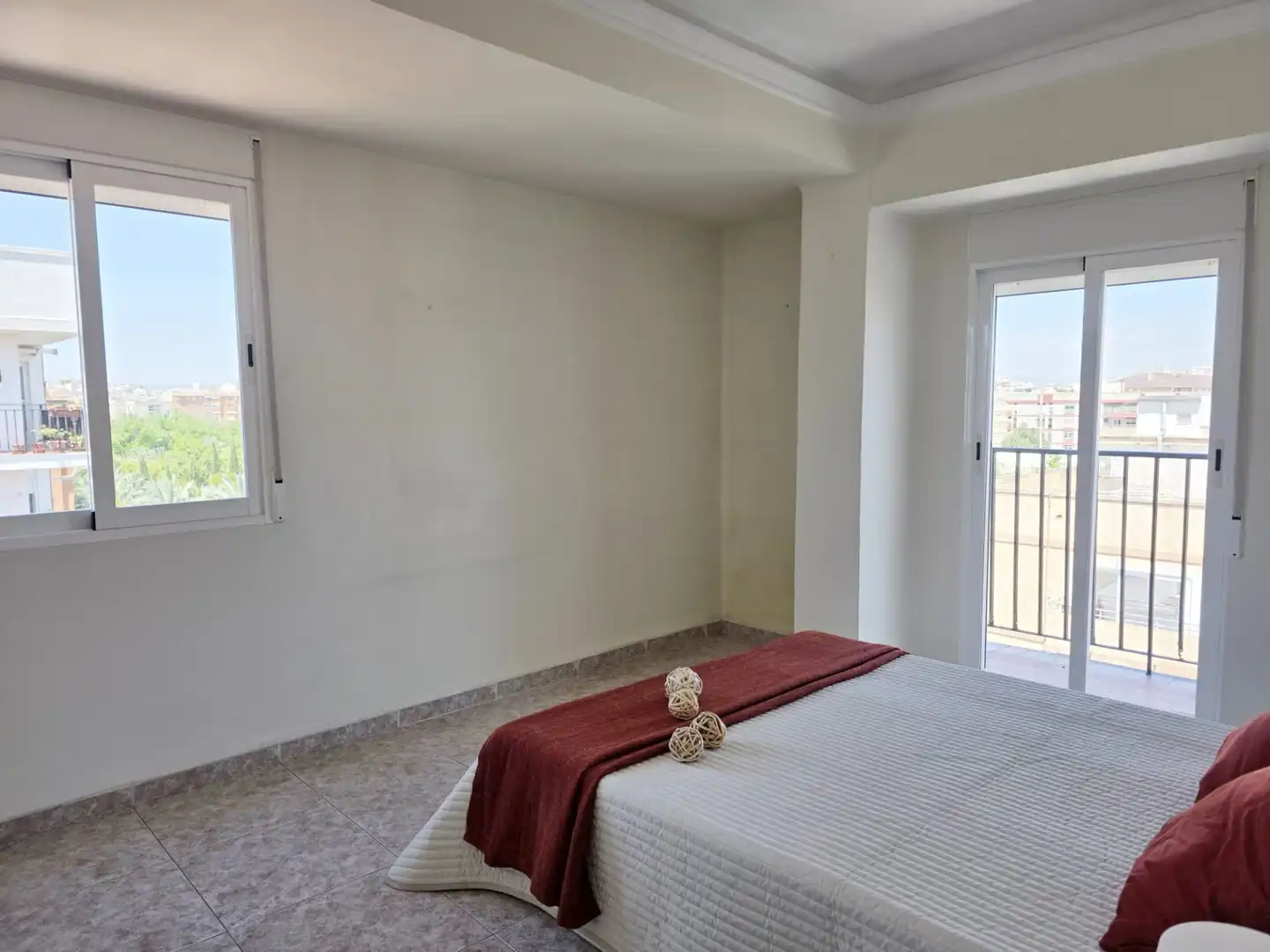 Habitación de Piso en venta en Valencia con Balcón