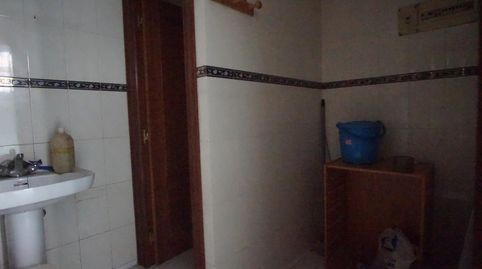 Se vende y se alquila local de 42.78 m2 utiules en buena zona de Arrigorriaga. Estaria situado en la zona del ayuntamiento. Tiene 