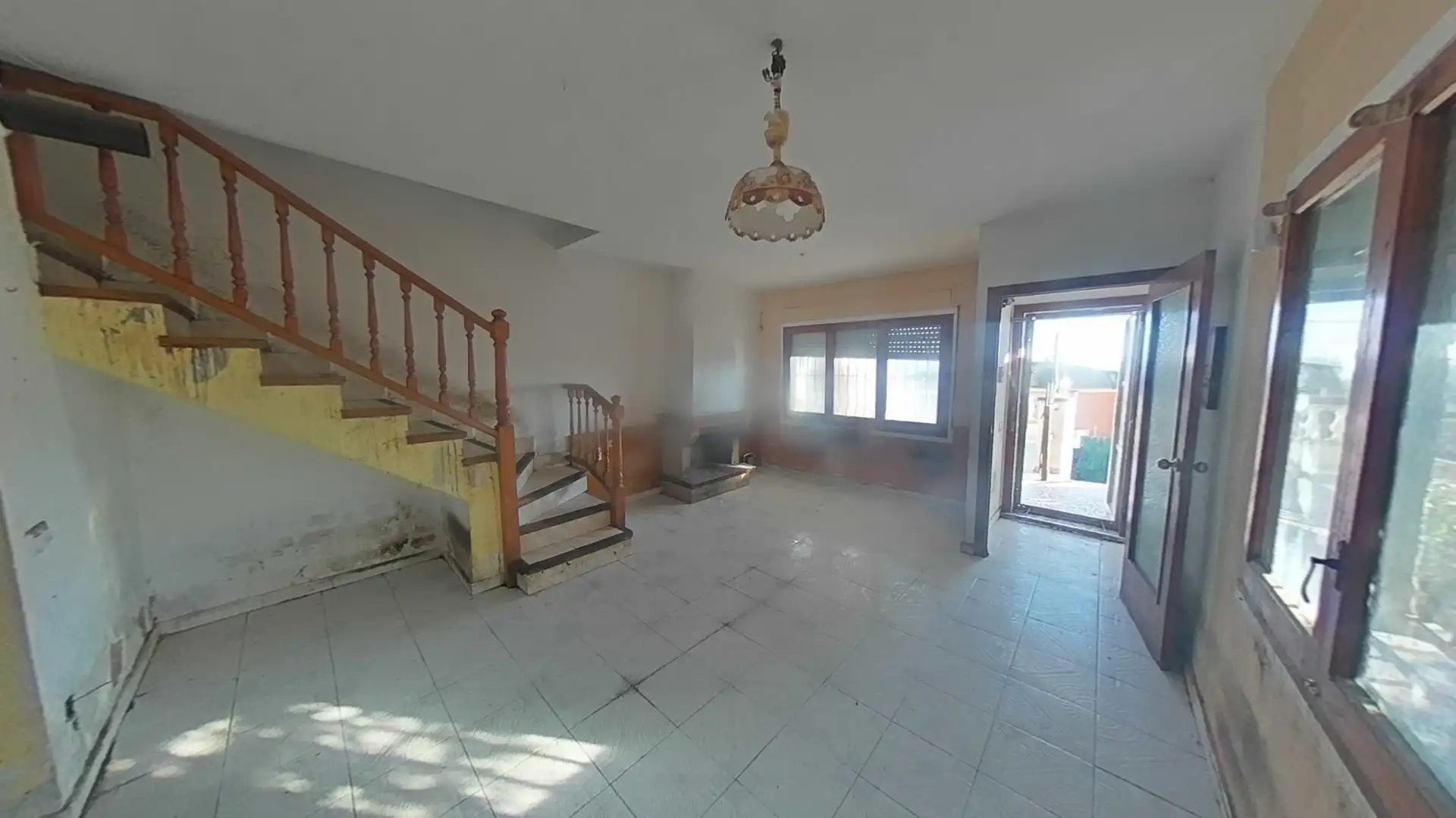 Casa adosada en venta en Albinyana con Jardín privado, Terraza y Trastero