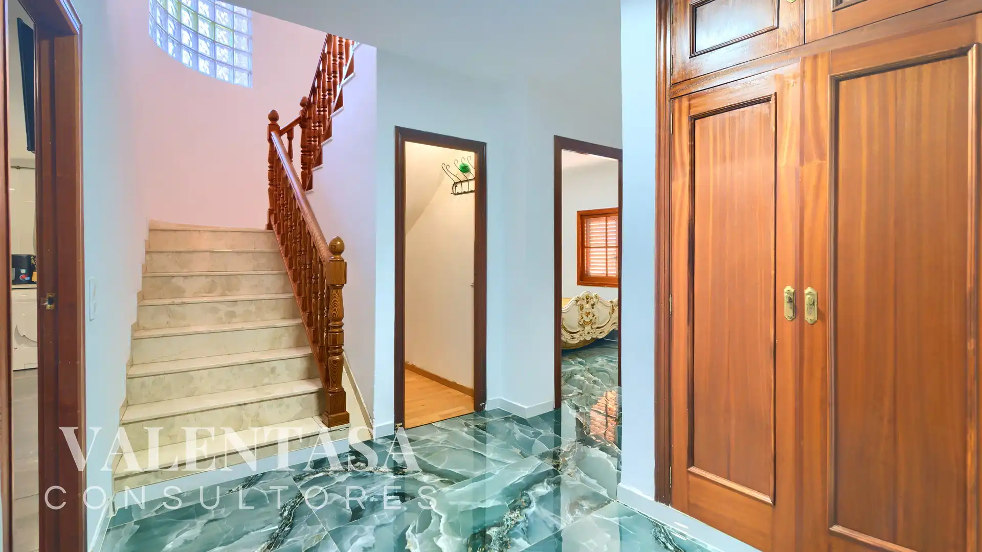 Houses for sale in L'Eliana  with Air Conditioner, Heating and Private garden