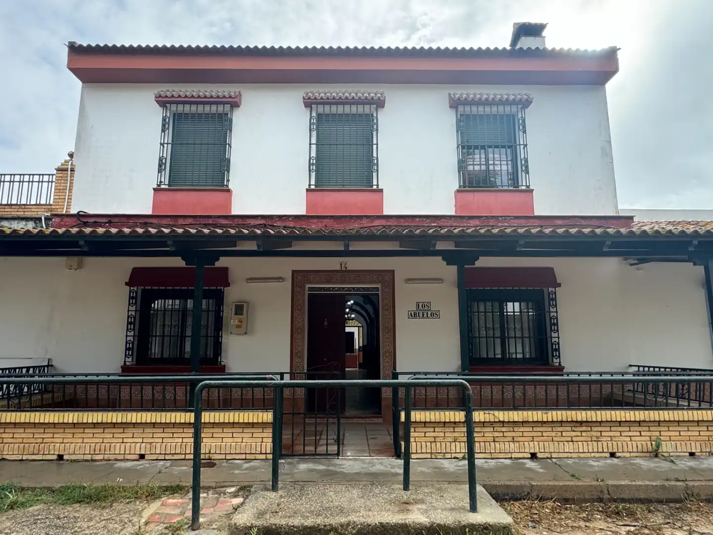 Vista exterior de Casa o chalet en venta en Almonte con Aire acondicionado, Terraza y Amueblado