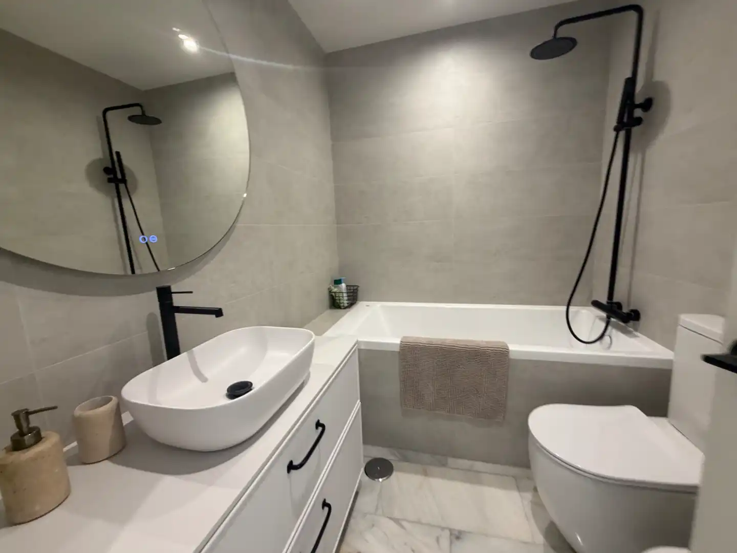 Bathroom of Flat for rent in Cádiz  with Air Conditioner, Terrace and Storage room