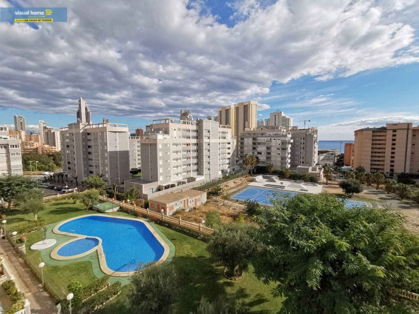Piscina de Pis en venda en Villajoyosa / La Vila Joiosa amb Jardí privat, Terrassa i Piscina comunitària