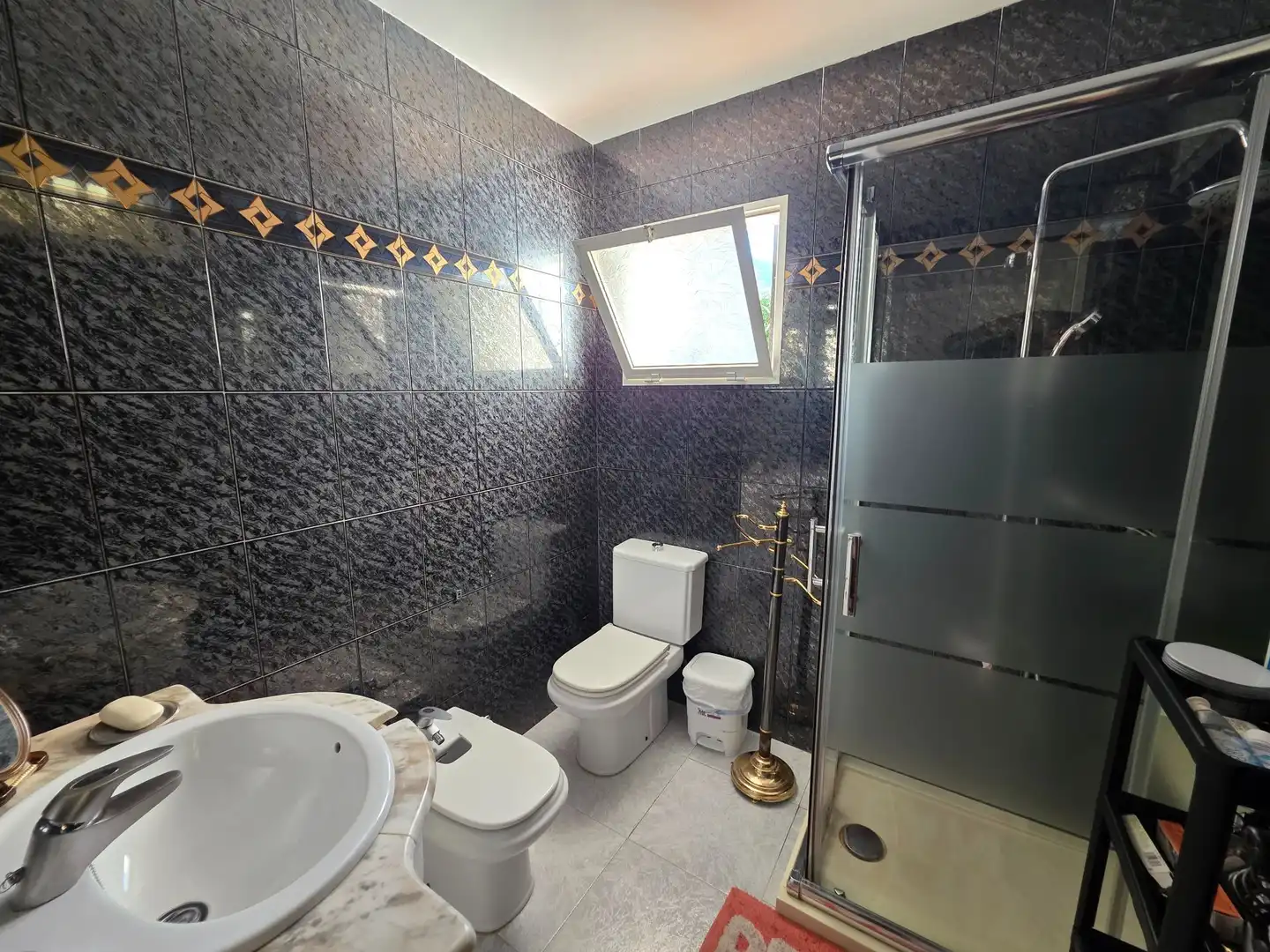 Baño de Casa o chalet en venta en Alhaurín El Grande con Aire acondicionado, Calefacción y Jardín privado