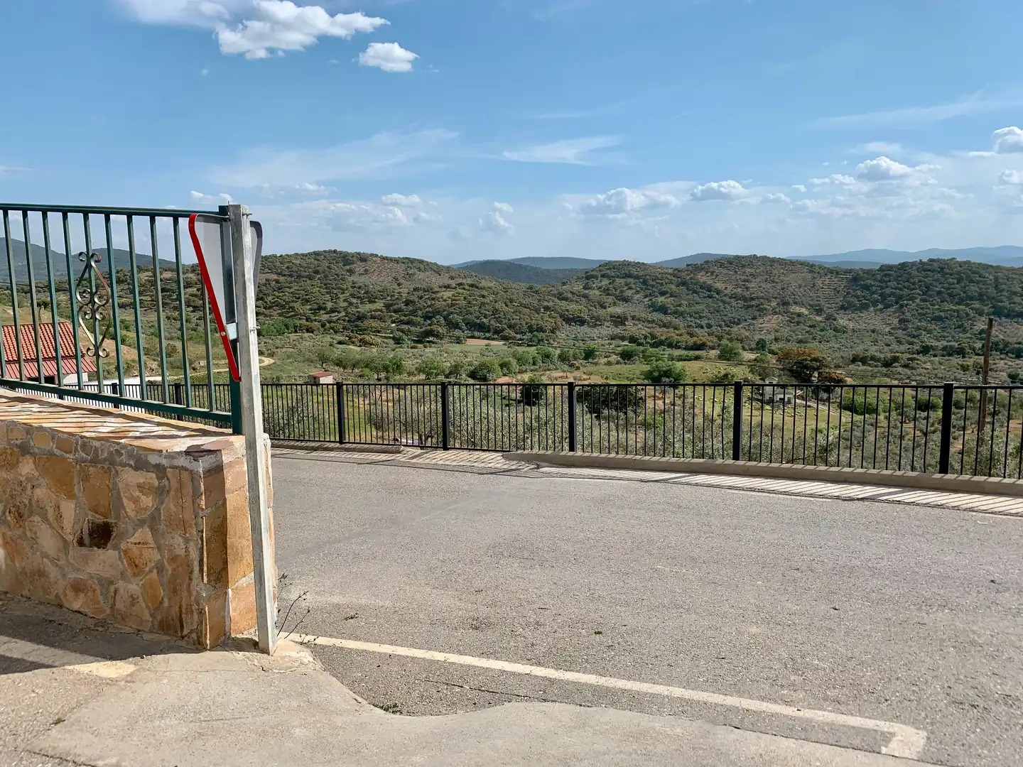 Vista exterior de Casa o chalet en venta en Reina con Lavadora y TV
