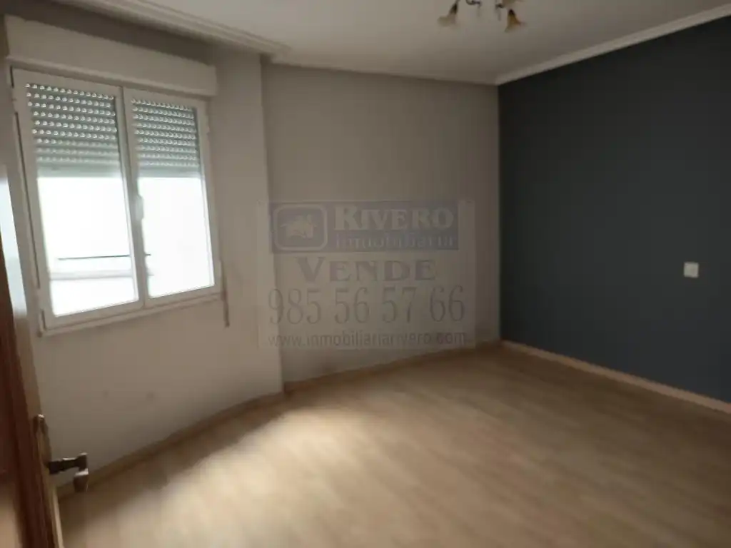 Dormitori de Pis en venda en Gijón 