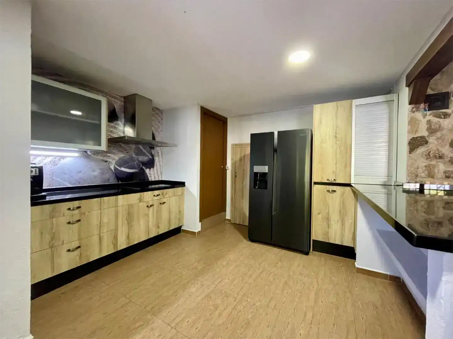 Cocina de Casa o chalet en venta en Casas del Castañar con Jardín privado, Trastero y Piscina