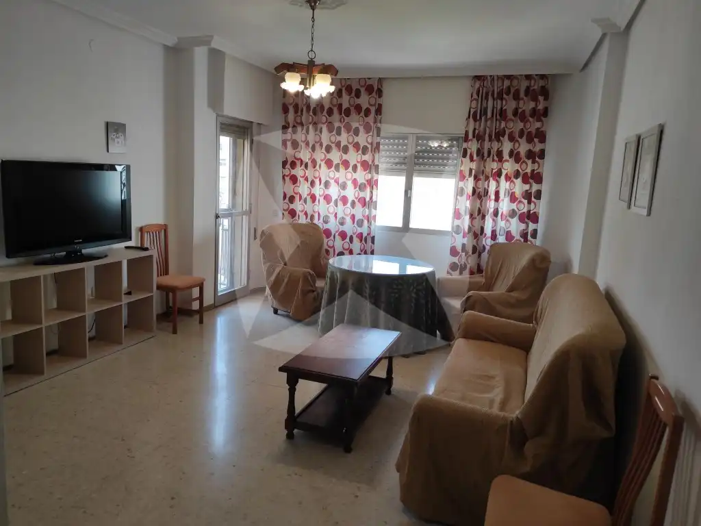 Living room of Flat for rent in Badajoz  with Terrace, Furnished and Oven