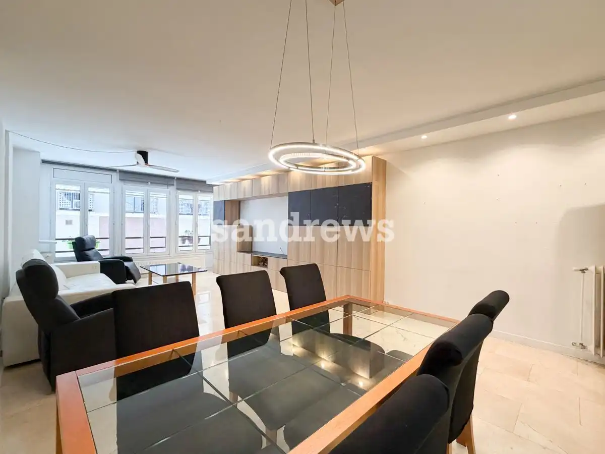 Dining room of Flat for sale in Figueres  with Air Conditioner, Heating and Terrace