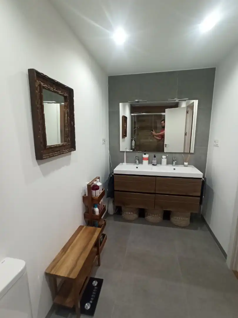 Badezimmer von Wohnung zum Verkauf in Málaga mit Klimaanlage, Terrasse und Möbliert