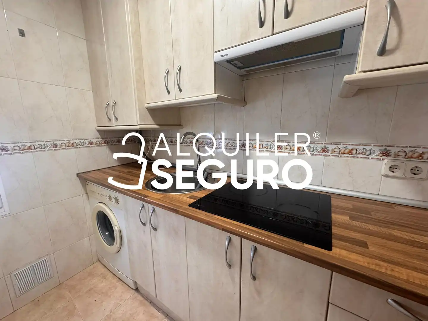 Kitchen of Flat for rent in Madrid  with Heating and Terrace