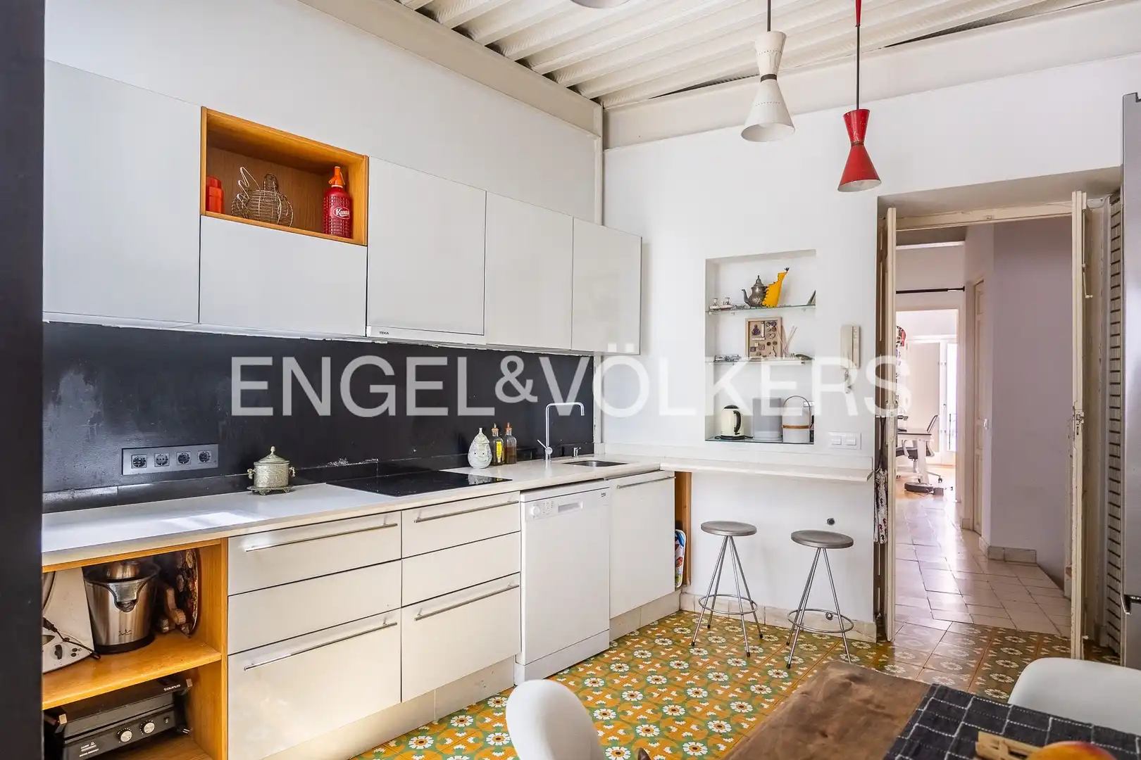 Cocina de Casa o chalet en venta en Sevilla con Aire acondicionado, Calefacción y Jardín privado