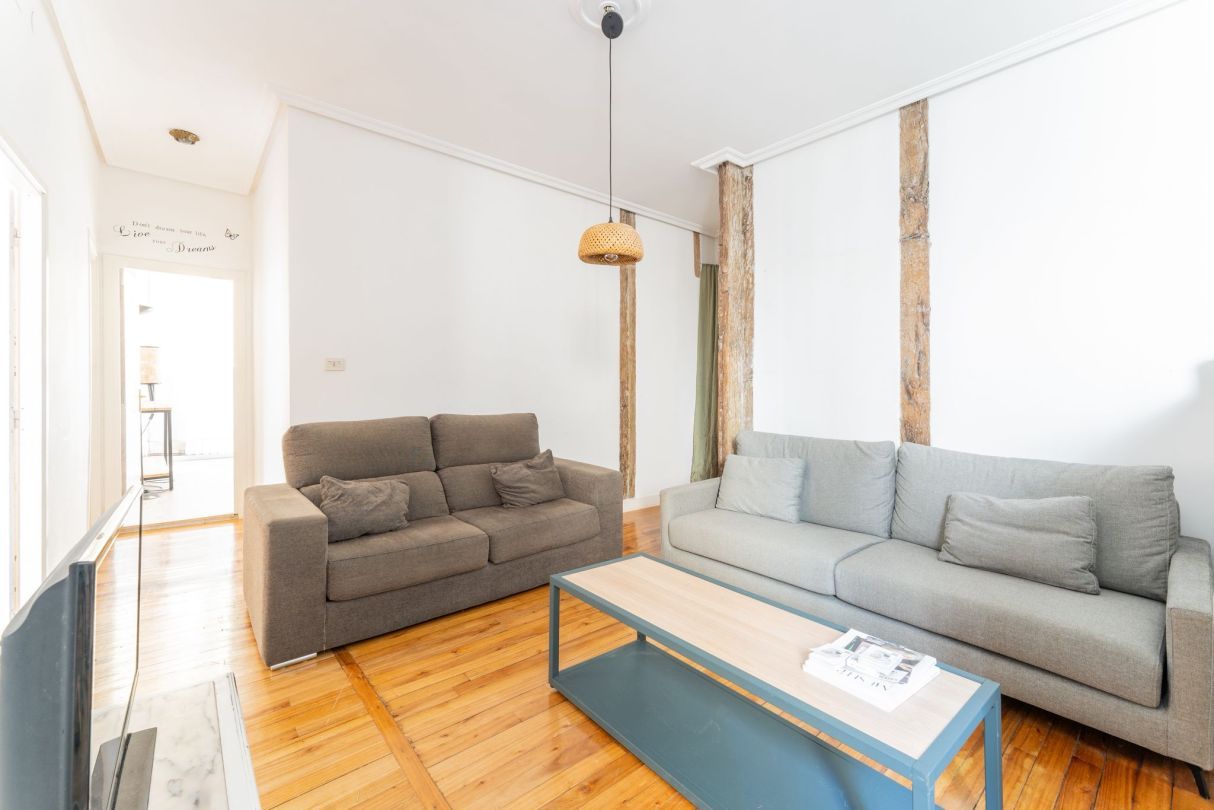 Sala d'estar de Pis en venda en Donostia - San Sebastián  amb Calefacció