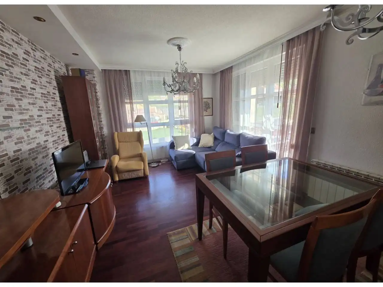 Sala de estar de Piso en venta en Piélagos con Calefacción, Terraza y Amueblado