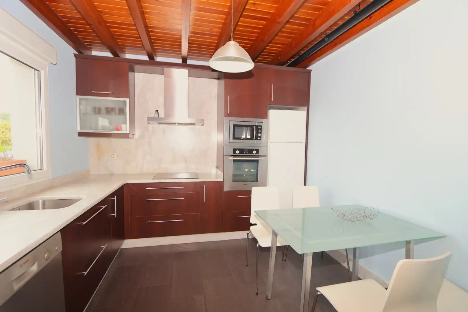 Cocina de Casa o chalet de alquiler en Cabana de Bergantiños con Jardín privado, Terraza y Amueblado