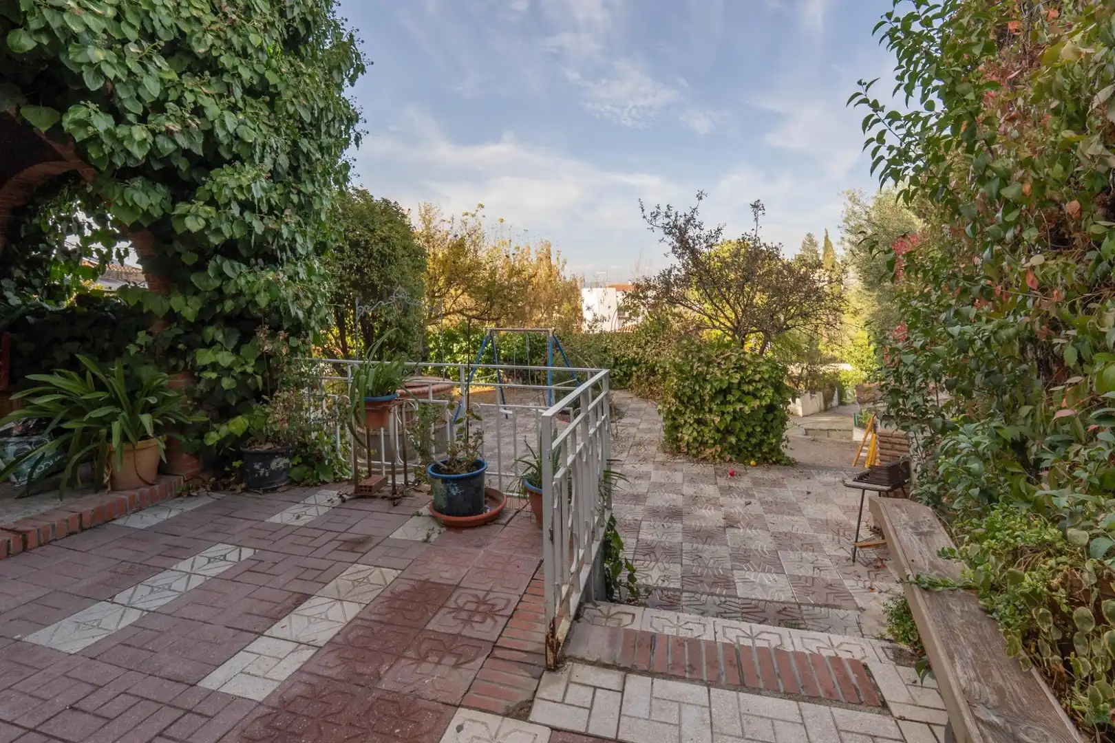 Jardí de Casa o xalet en venda en La Zubia amb Calefacció, Jardí privat i Terrassa