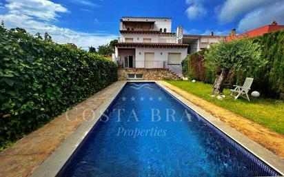 Exterior view of House or chalet for sale in Palafrugell  with Terrace, Swimming Pool and Balcony