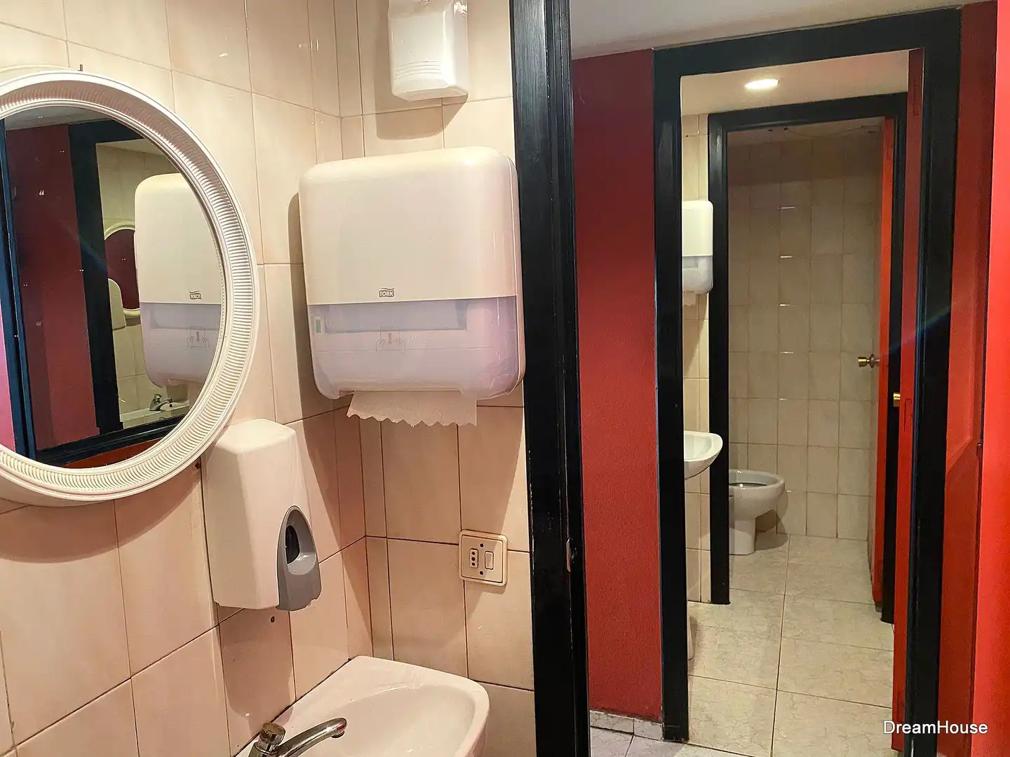 Local comercial en venta en Rúa Luis Seoane Pintor 3, imagen 3