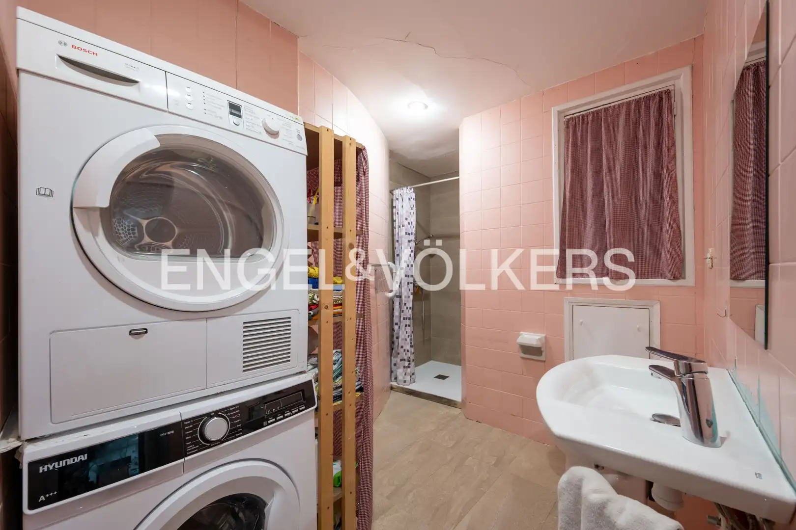 Baño de Piso en venta en Donostia - San Sebastián  con Calefacción y Balcón