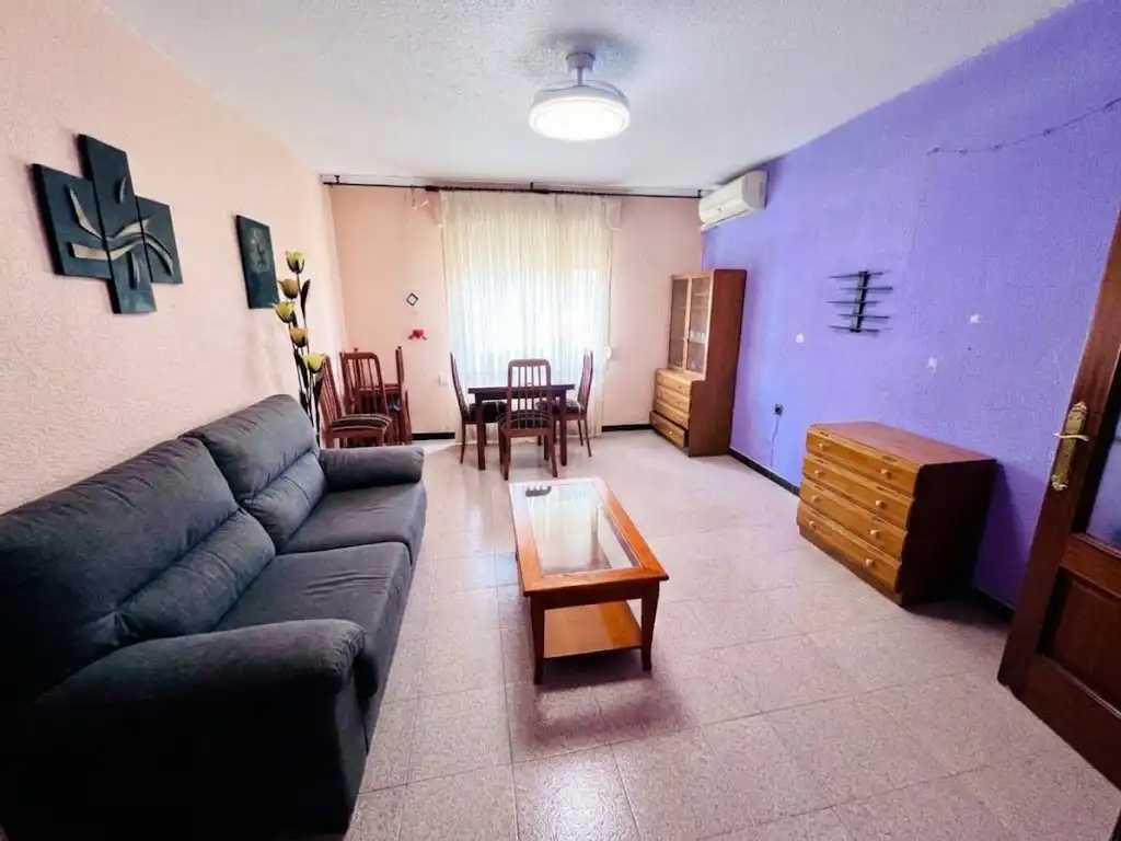 Sala de estar de Piso en venta en Petrer con Balcón