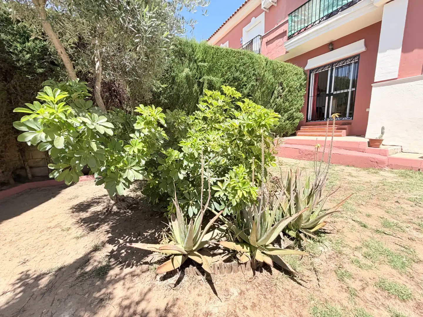 Casa adosada en venta en Calle las Marismas, Salteras