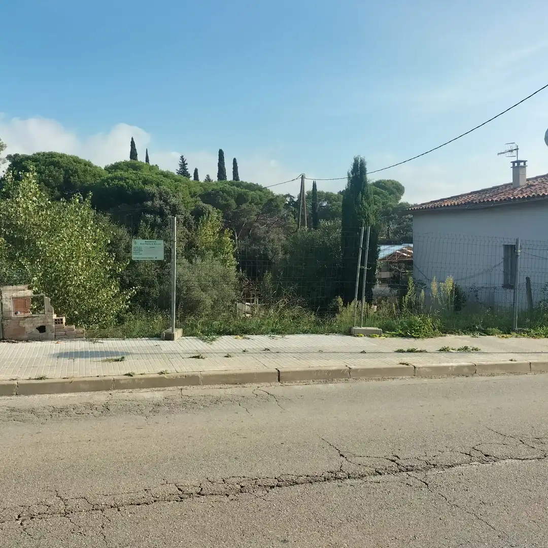 Residential land for sale in Carretera Sagrera 28