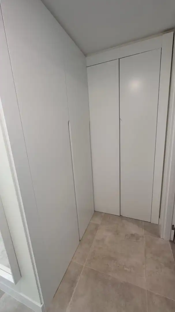 Piso de alquiler en Estepona con Aire acondicionado, Terraza y Amueblado