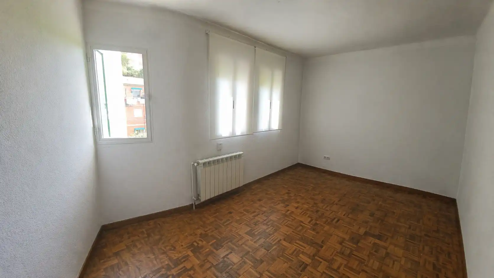 Habitación de Piso en venta en Madrid con Calefacción y Amueblado