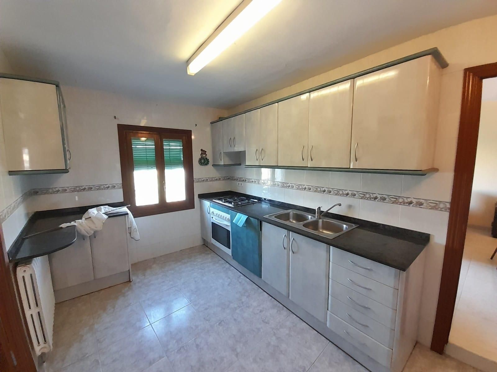 Cuina de Casa o xalet en venda en Benissanet amb Calefacció, Jardí privat i Terrassa