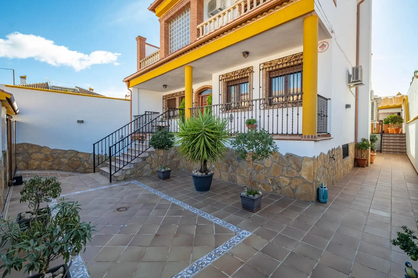 Vista exterior de Casa o chalet en venta en Albolote con Aire acondicionado, Calefacción y Terraza
