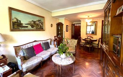 Living room of Flat for sale in  Madrid Capital  with Air Conditioner