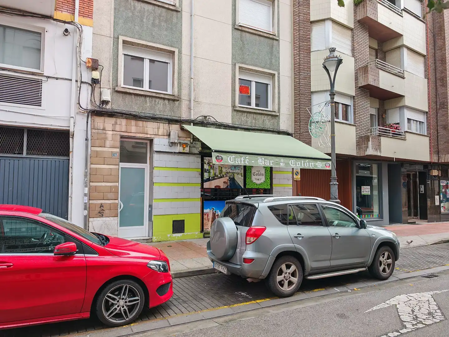 Vista exterior de Piso en venta en Ponferrada con Calefacción y Amueblado