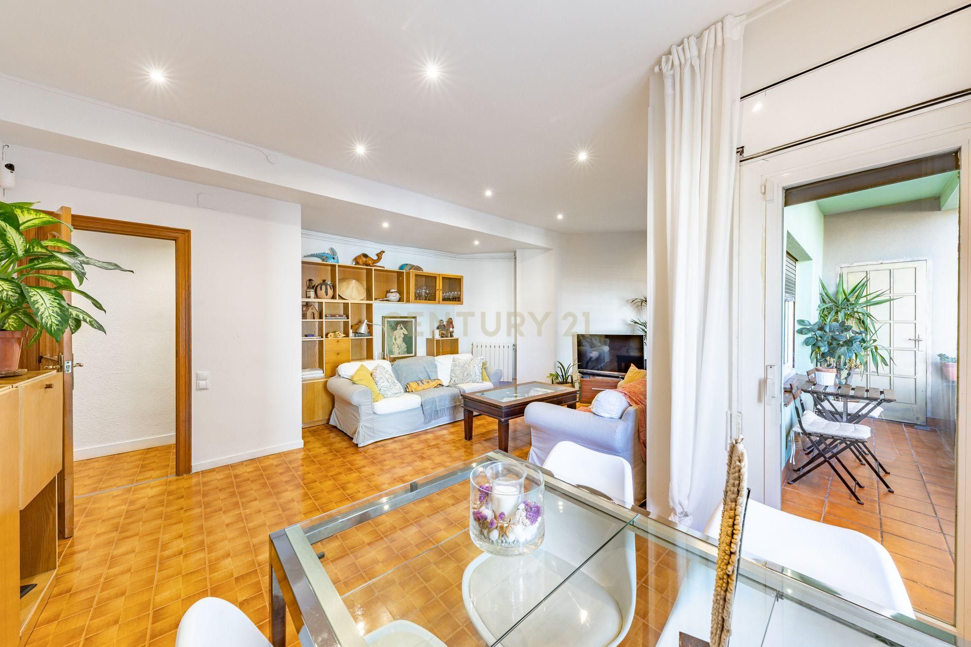 Living room of Flat for sale in  Barcelona Capital