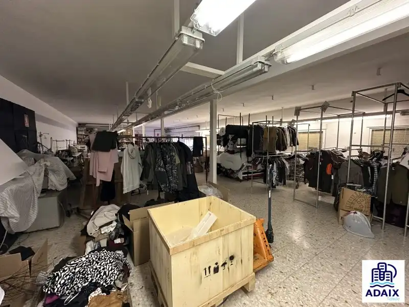 Nau industrial en venda a Consuegra