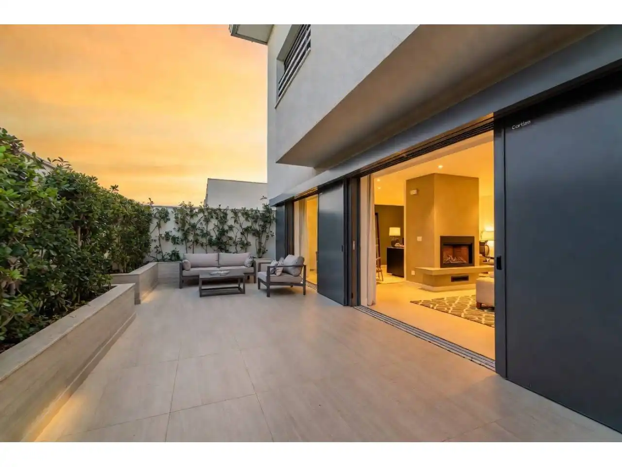 Appartamento con terrazza in vendita a Can Feu - Gràcia, imagen 2