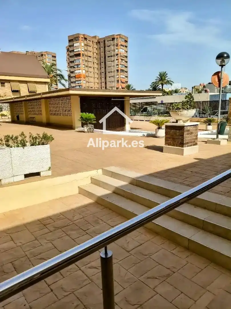 Exterior view of Flat for rent in Alicante / Alacant  with Heating, Terrace and Swimming Pool