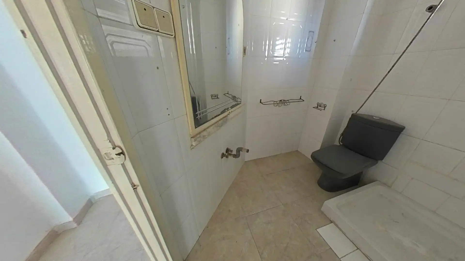 Bathroom of Apartments for sale in Elche / Elx