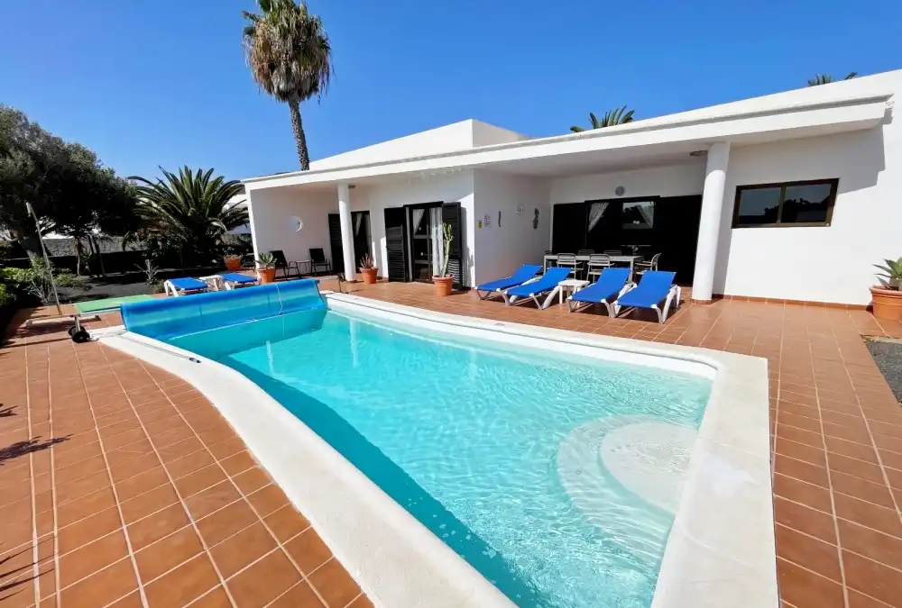 Swimming pool of Houses for sale in Yaiza  with Terrace and Internet