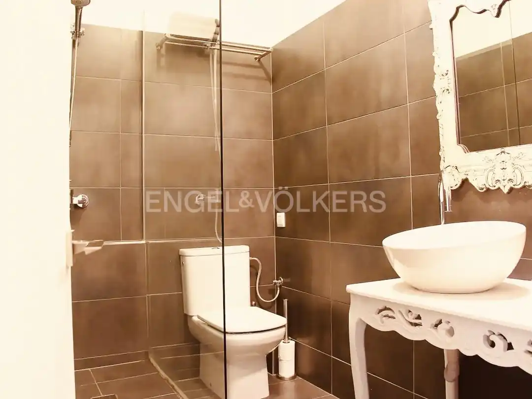 Baño de Piso en venta en Barcelona con Aire acondicionado, Calefacción y Balcón