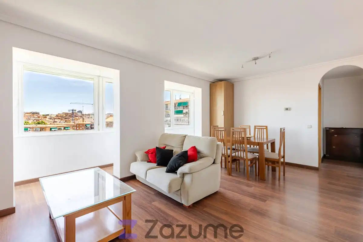 Sala de estar de Piso de alquiler en Madrid con Calefacción, Amueblado y Horno
