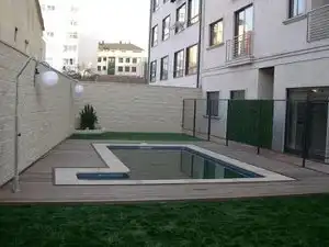 Piscina de Àtic de lloguer en Vigo  amb Calefacció, Jardí privat i Moblat