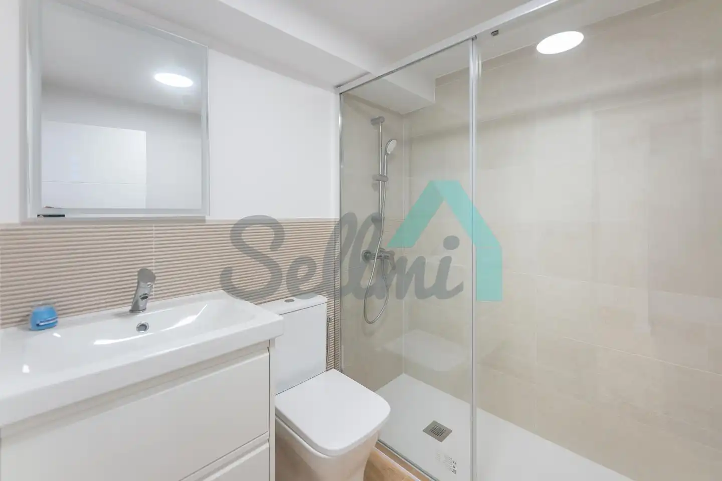 Baño de Piso de alquiler en Gijón 