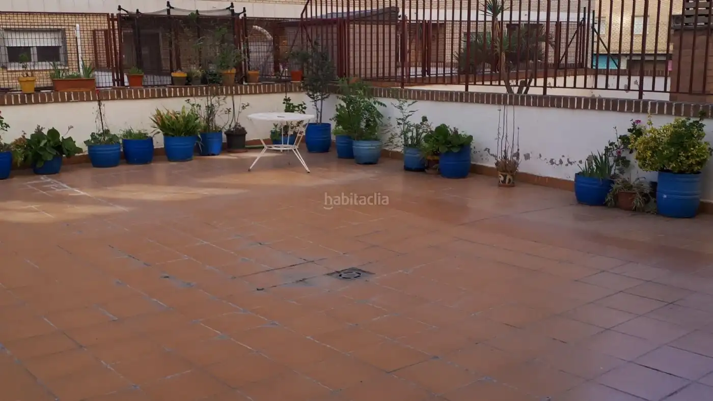 Flat with lift for sale in Avenida de Cesáreo Alierta 41, imagen 5
