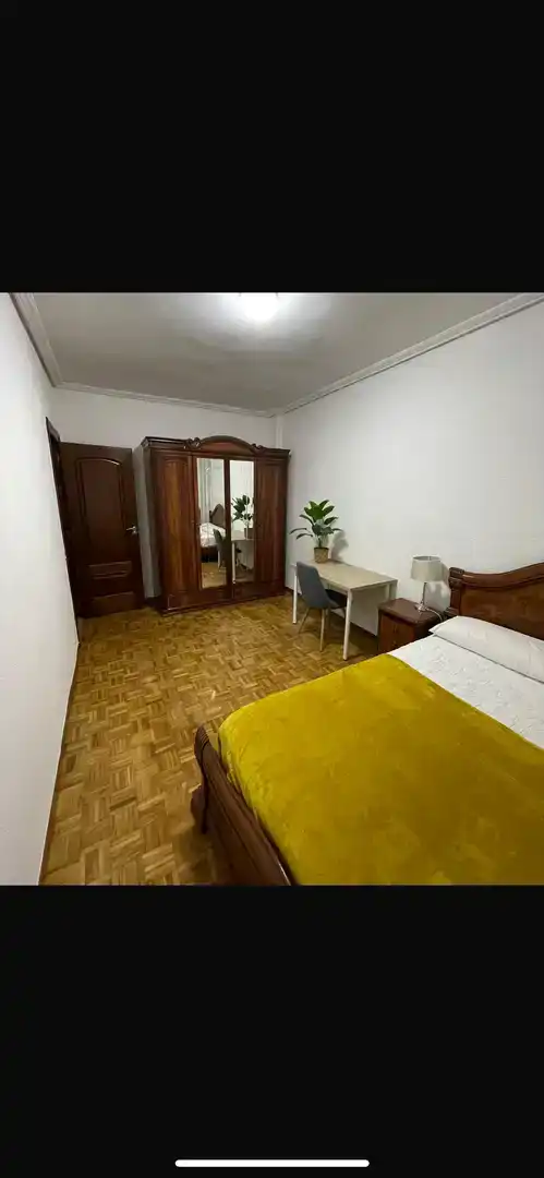 Bedroom of Flat for rent in  Logroño  with Parquet flooring and Furnished