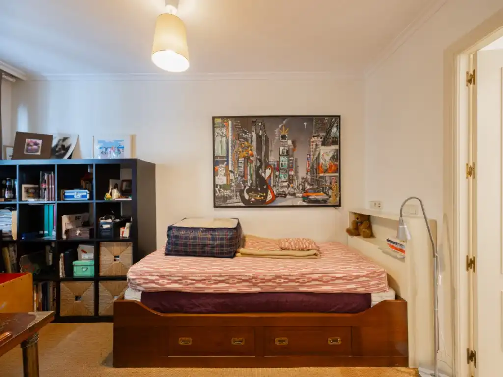 Habitación de Casa o chalet en venta en Madrid con Balcón