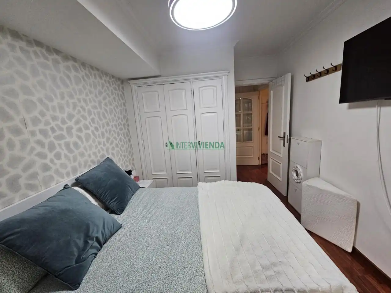 Habitación de Apartamento en venta en Vigo  con Calefacción y Parquet